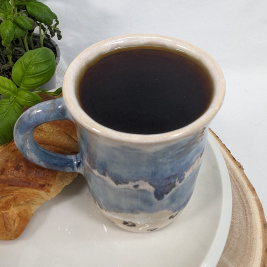Handmade ceramic mug – beach with paw prints