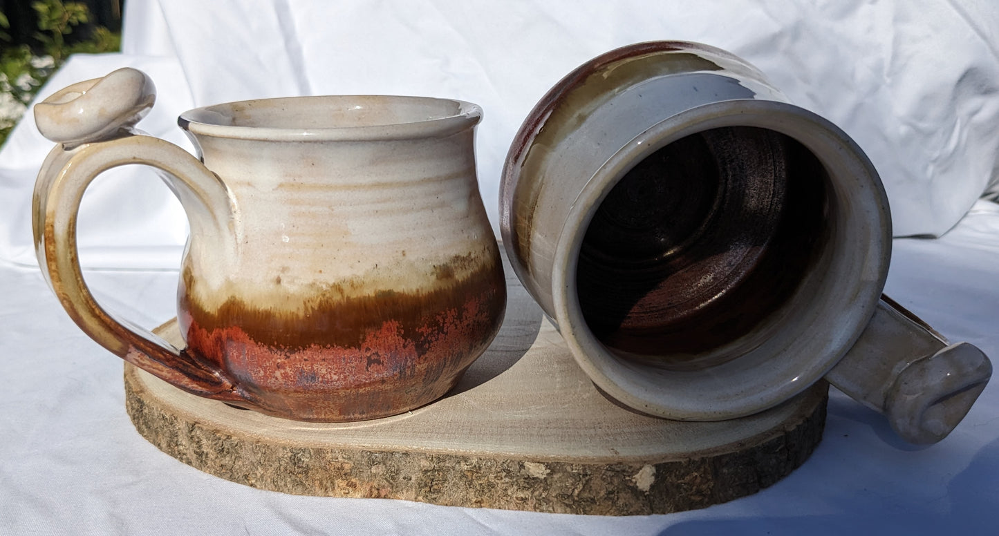 Rustikk Keramikkrus i Krem, Brun og Kobber