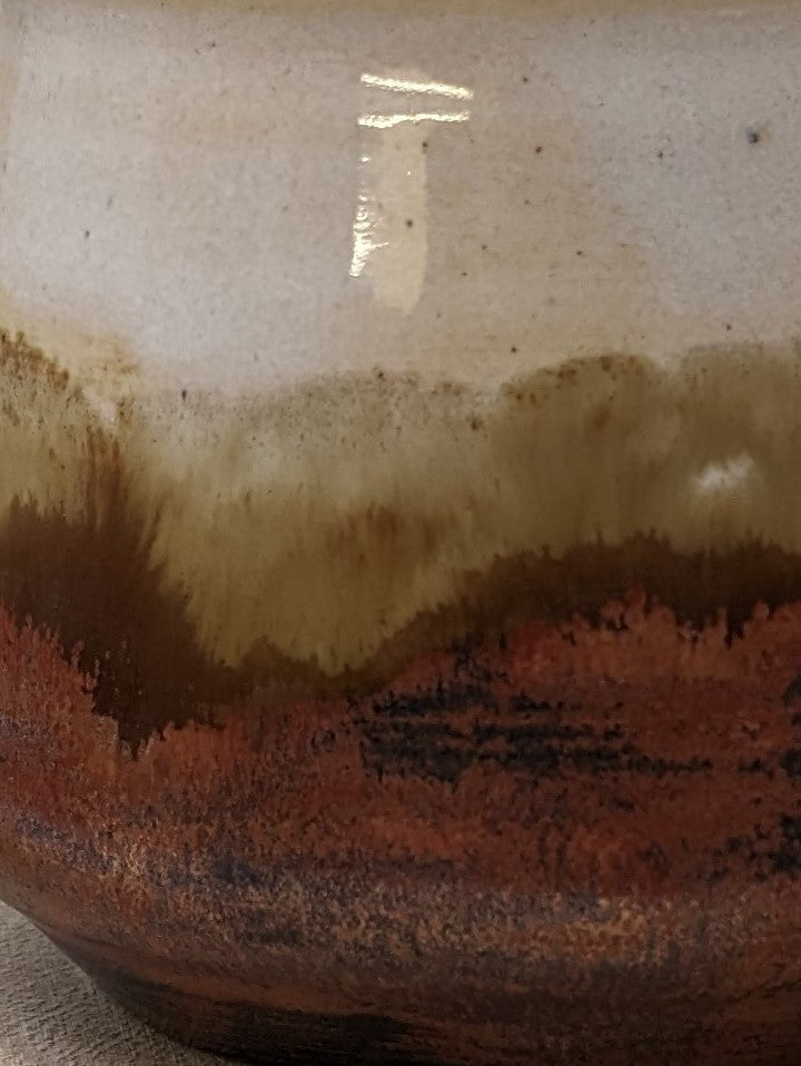 Rustikk Keramikkrus i Krem, Brun og Kobber