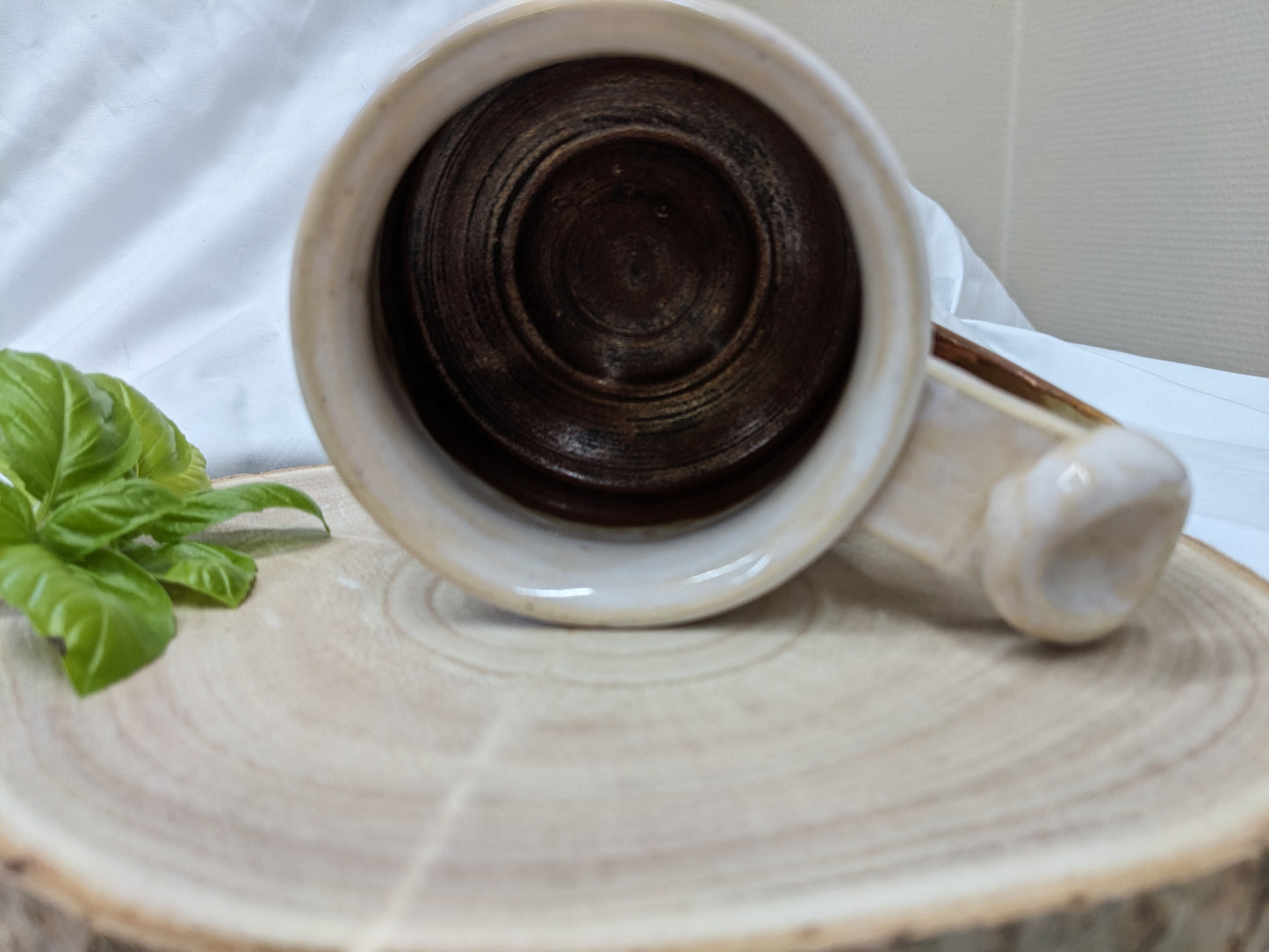 Rustikk Keramikkrus i Krem, Brun og Kobber