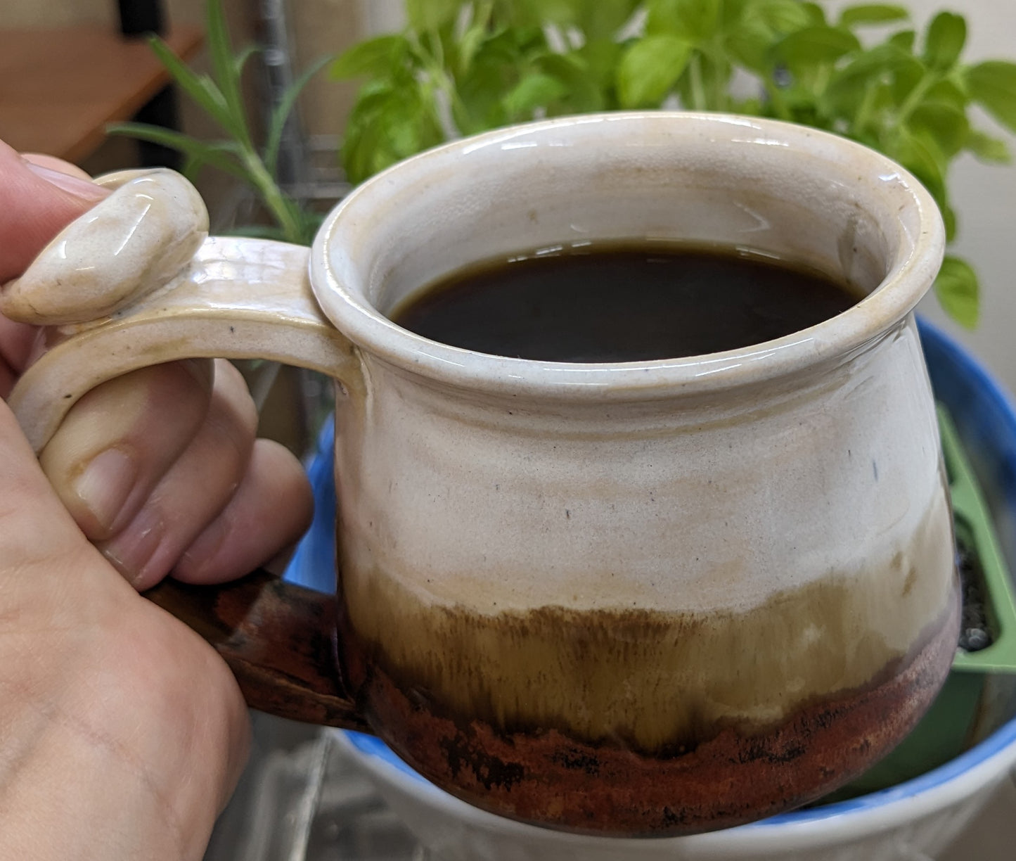Rustikk Keramikkrus i Krem, Brun og Kobber