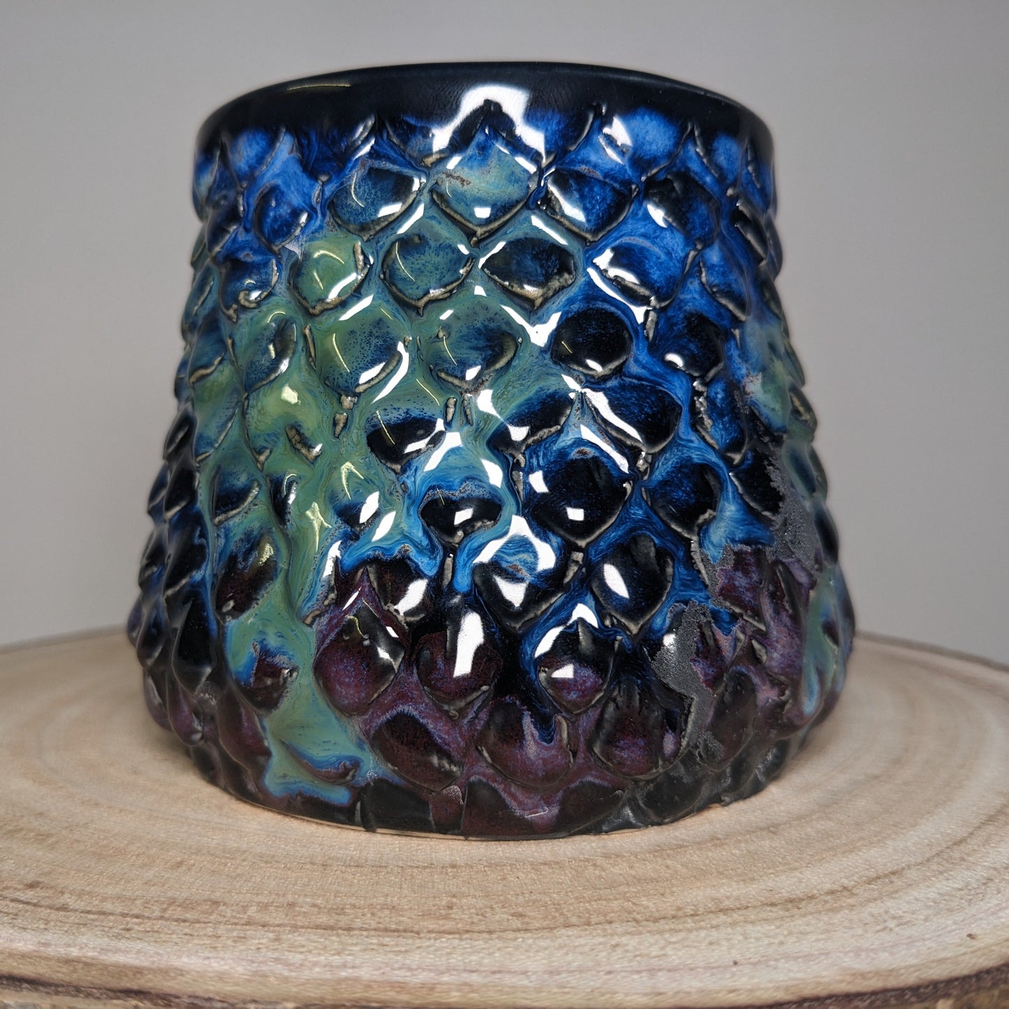 DragonScale Mug – Håndlaget keramisk krus