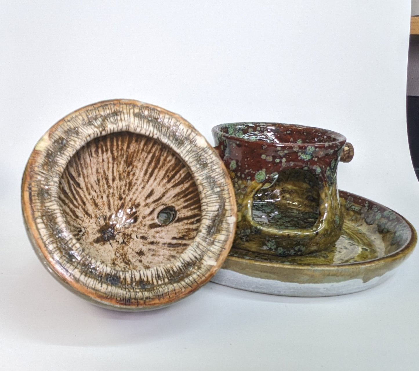 Handmade Mushroom Bird Feeder – "Lavstein" Glaze