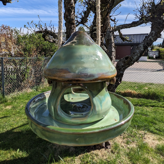 Håndlaget sopp fuglemater – “Mose” glasur (mushroom bird feeder)
