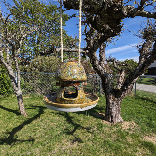 Håndlaget sopp fuglemater – “Lavstein” glasur (mushroom bird feeder)