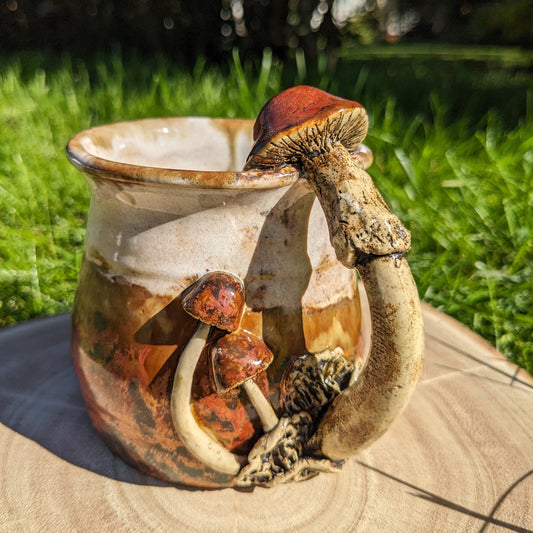 Håndlaget keramisk soppkrus – Ancient Copper | Mushroom Mug