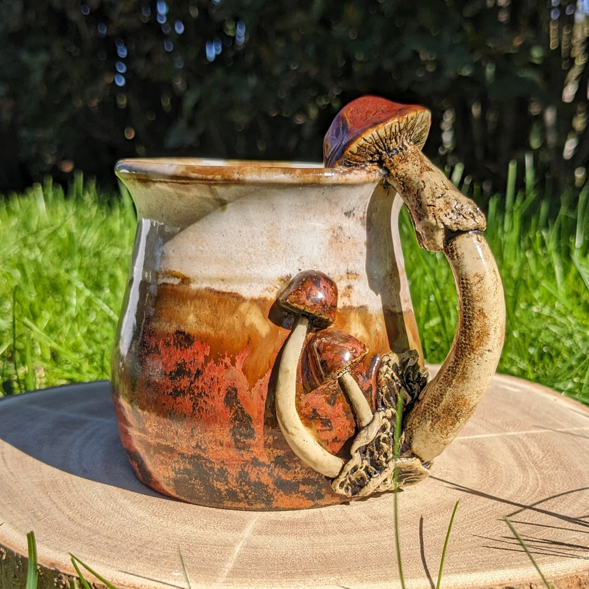 Håndlaget keramisk soppkrus – Ancient Copper | Mushroom Mug