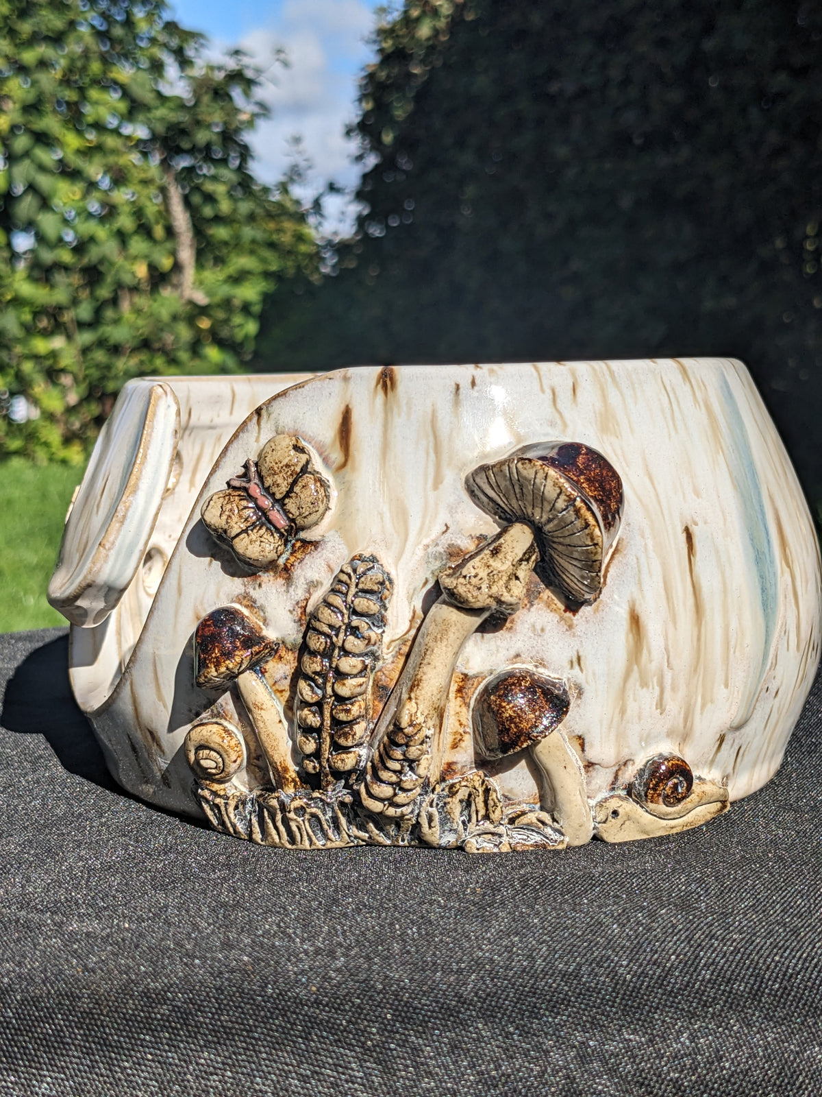 Håndlaget keramisk garnbolle med sopper – Mushroom Yarn Bowl