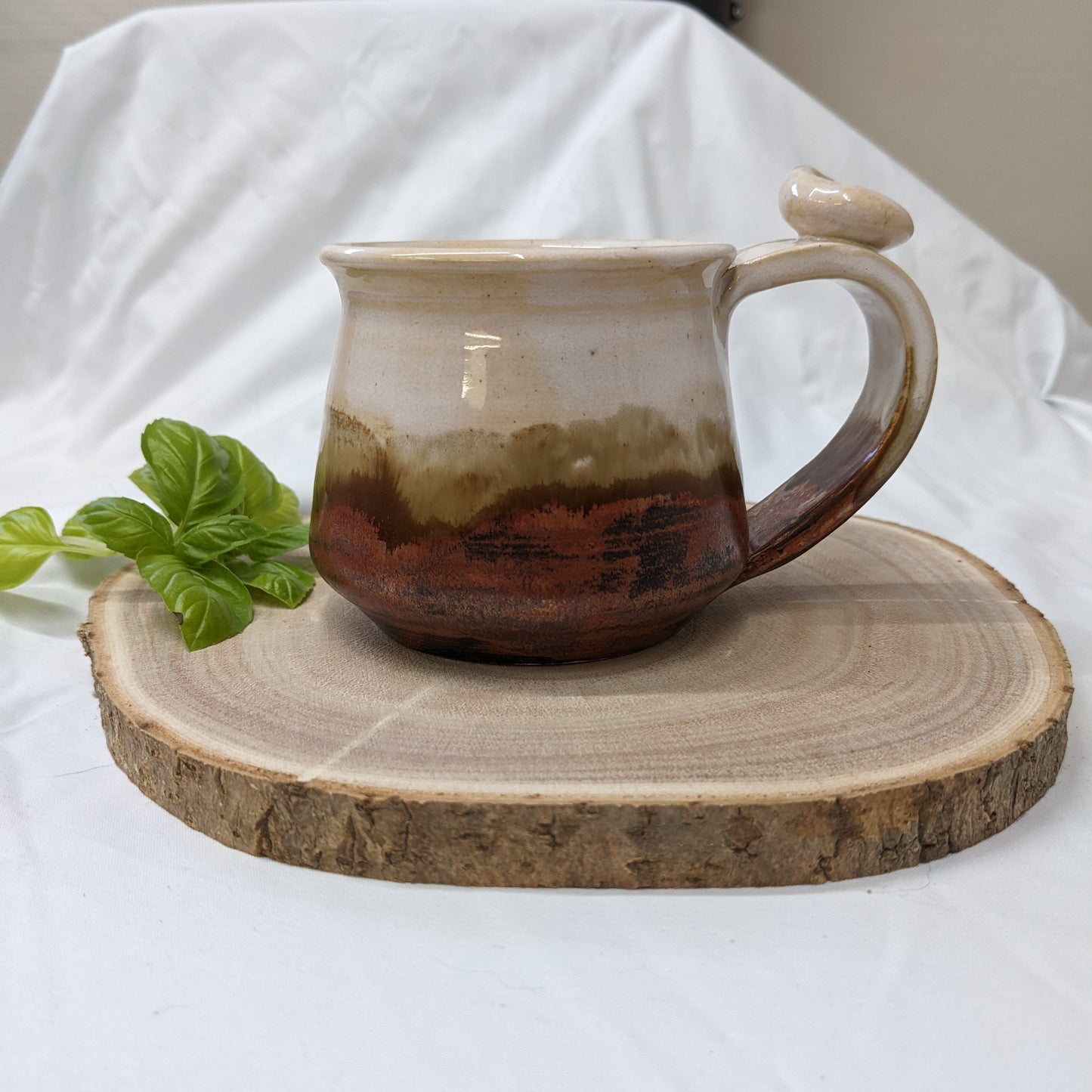 Rustikk Keramikkrus i Krem, Brun og Kobber