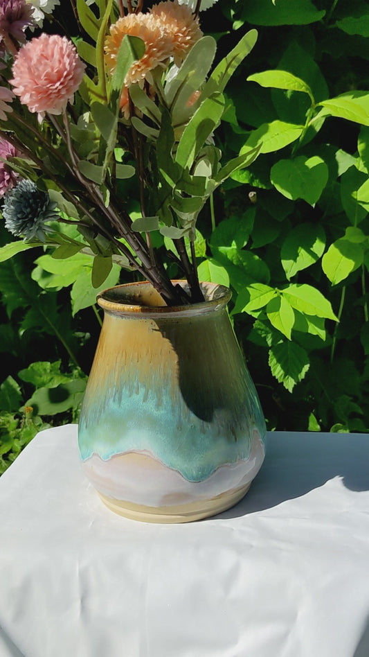 Håndlaget keramisk vase med blågrønn glasur – Handmade Ceramic Flower Vase