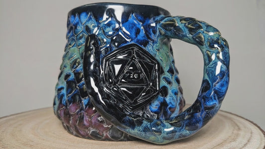 DragonScale Mug – Håndlaget keramisk krus